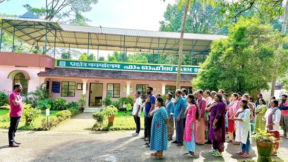 ICAR – IISR organized mass singing of Vande Mataram