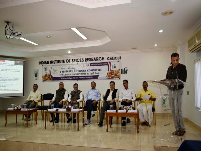 First Meeting of X Research Advisory Committee held at ICAR-IISR